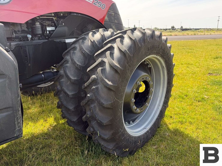 2013-case-ih-magnum-290-image-48