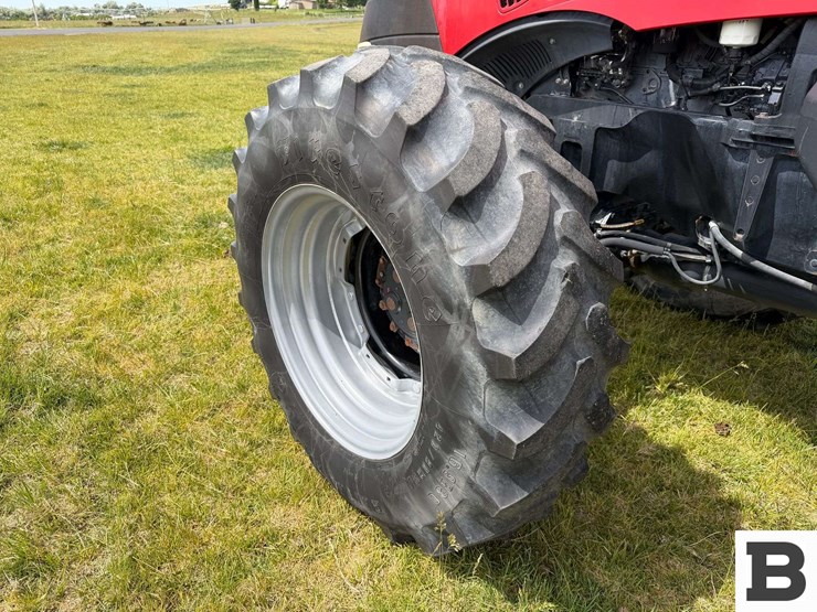 2014-case-ih-magnum-200-cvt-image-21