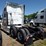 2022-volvo-vnl860-image-11