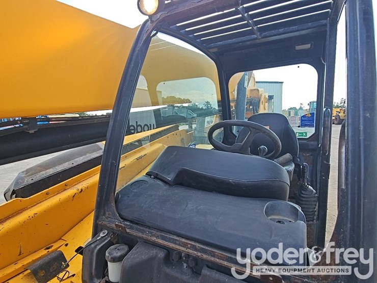 2014-jcb-507-42-image-28
