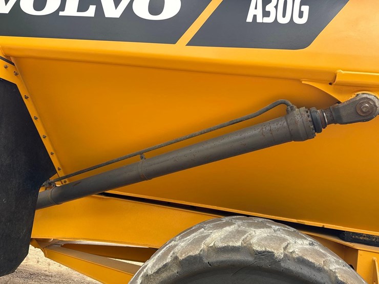 2017-volvo-a30g-image-11