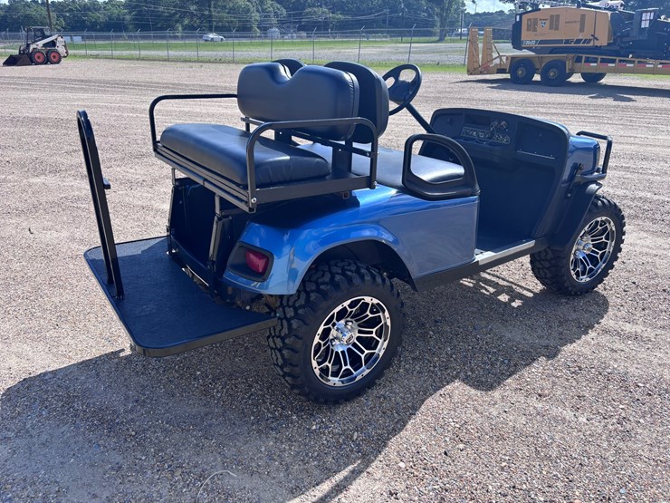 #66-•-e-z-go-txt-golf-cart-|-no-title-image-3