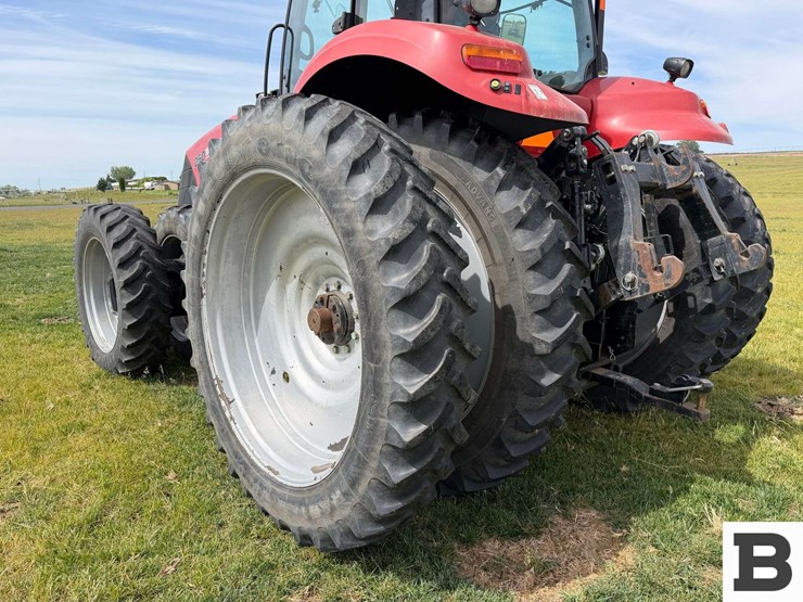 2014-case-ih-magnum-260-cvt-image-37