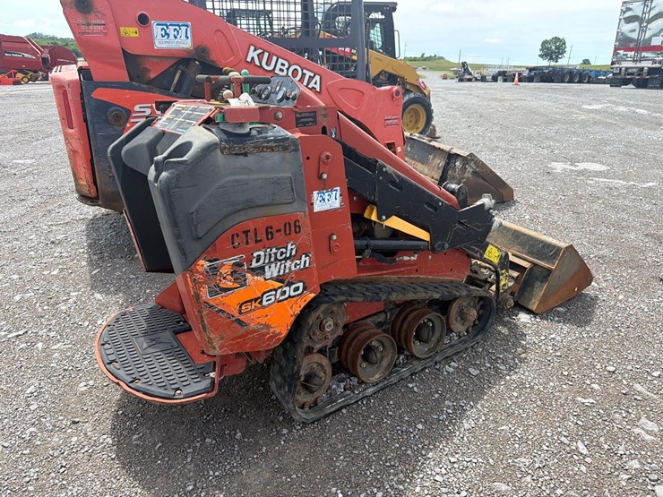 ditch-witch-sk600-image-3