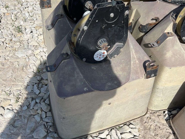 2020-kinze-2600-image-14