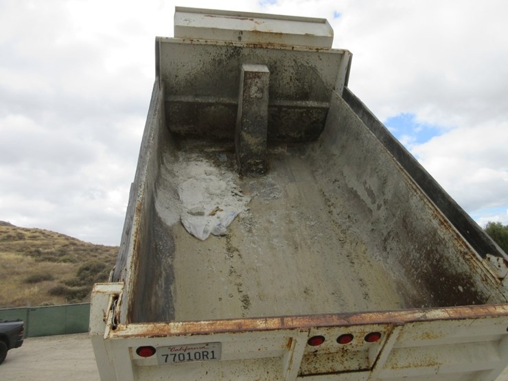 2012-international-durastar-4400-image-16