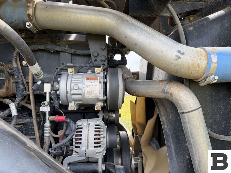 2015-case-ih-steiger-420-rowtrac-image-23
