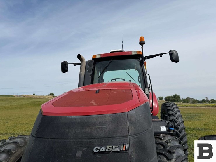 2011-case-ih-magnum-260-image-12