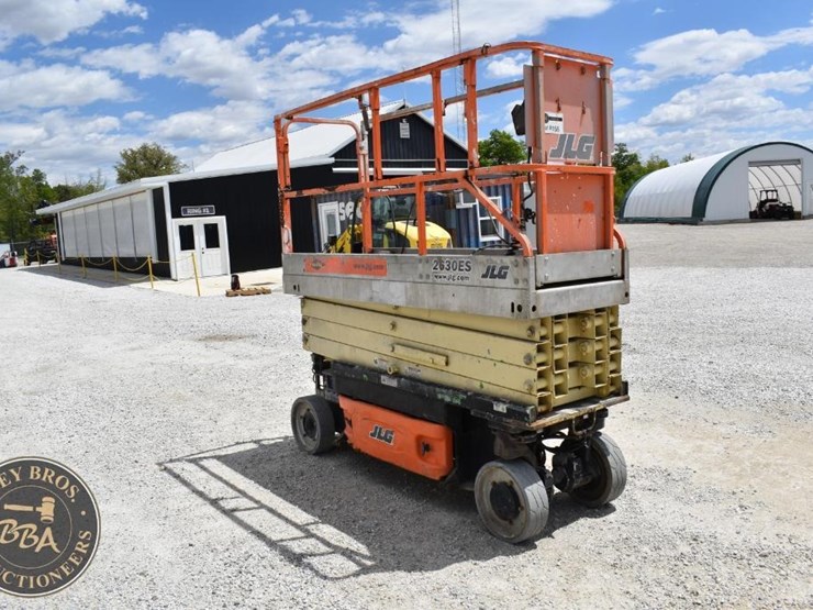 2006-jlg-2630es-image-7