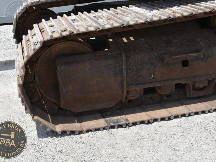 2019-caterpillar-336-image-29