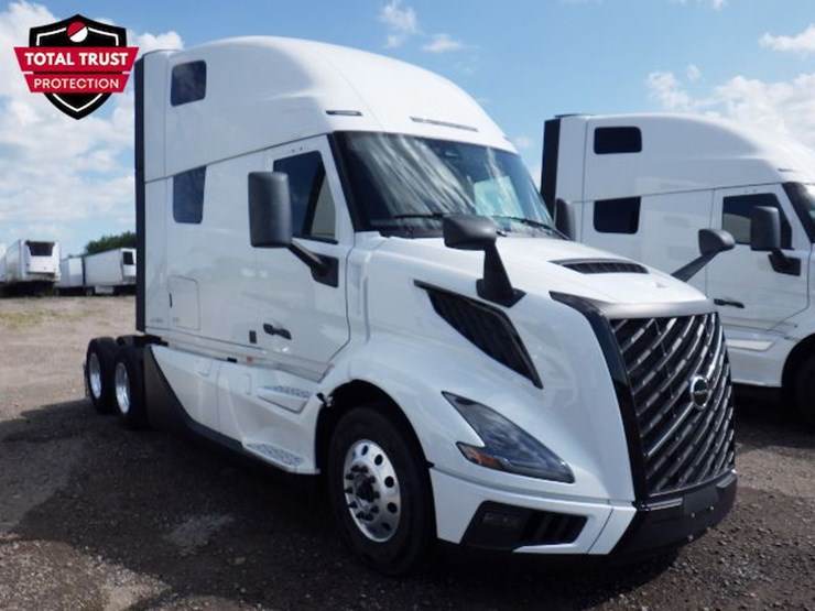 2025-volvo-vnl860-image-4