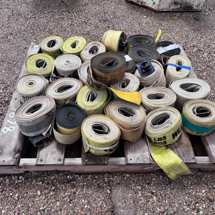 #1678 • TRAILER TIE DOWN STRAPS