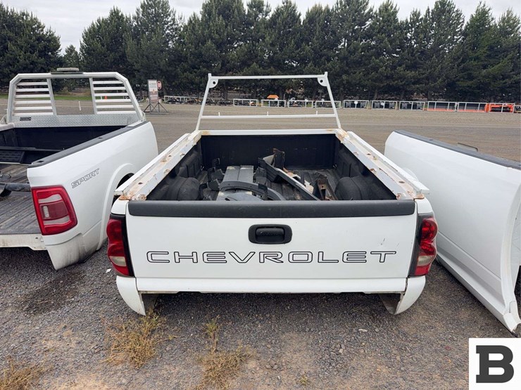 2004-chevrolet-1500-image-1