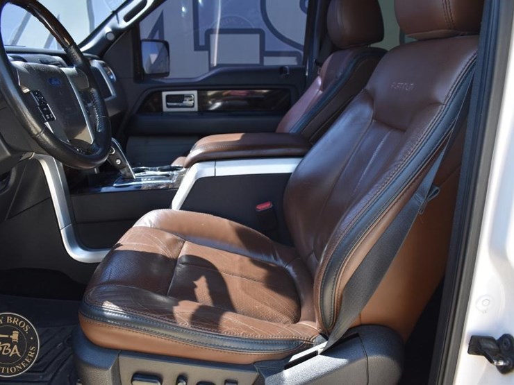 2013-ford-f150-platinum-image-21
