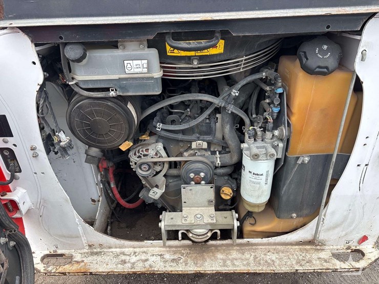 2021-bobcat-t64-image-14
