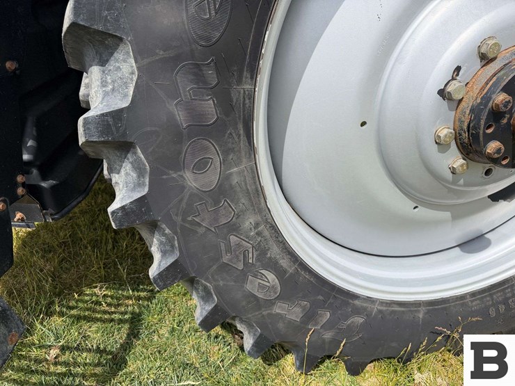 2014-case-ih-magnum-200-cvt-image-34