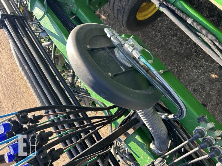 2023-john-deere-db90-image-80