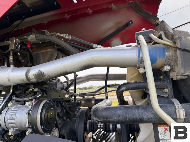 2011-case-ih-magnum-260-image-78
