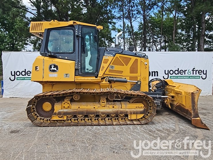 2019-deere-700k-image-6