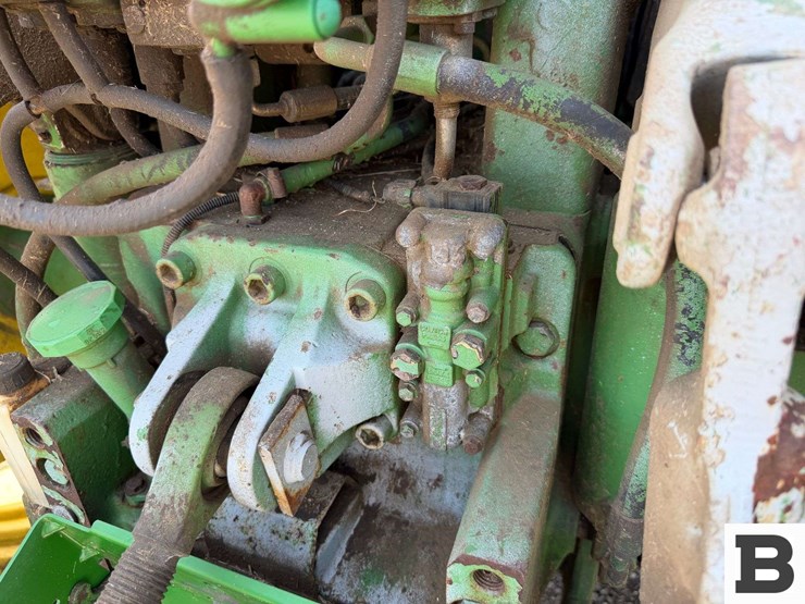 1997-john-deere-6400-image-30