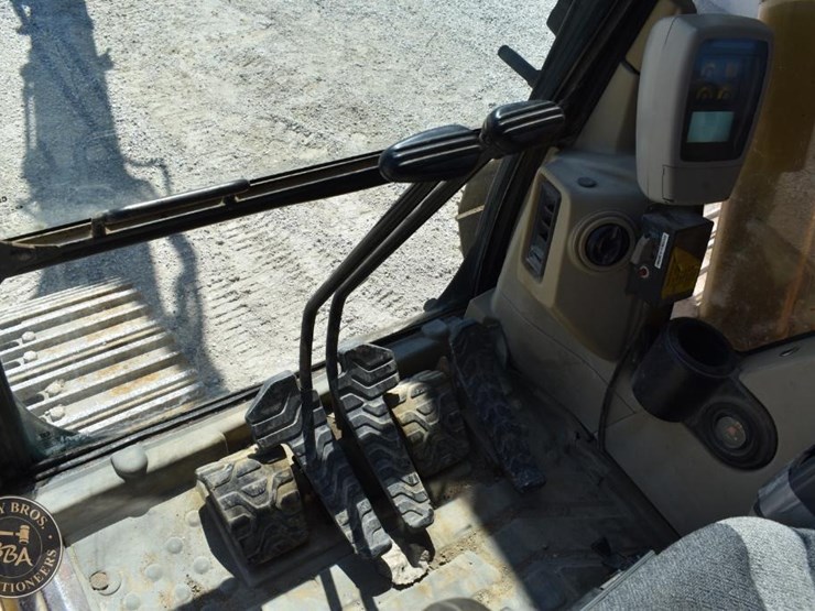 2005-caterpillar-320cl-image-59