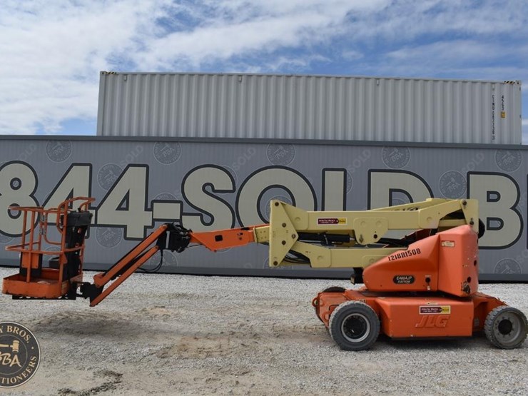 2012-jlg-e400ajpn-image-5