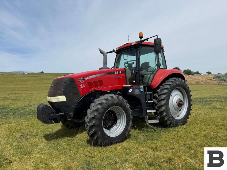 2014-case-ih-magnum-200-cvt-image-1