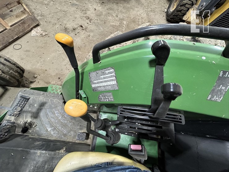 2001-john-deere-5320-image-12
