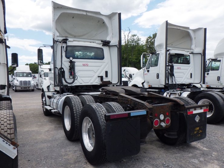 2016-international-prostar-image-12