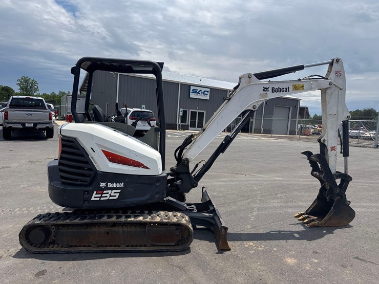2020-bobcat-e35-image-6
