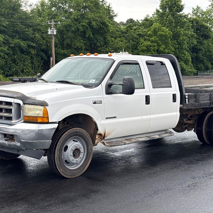 2001 FORD F550