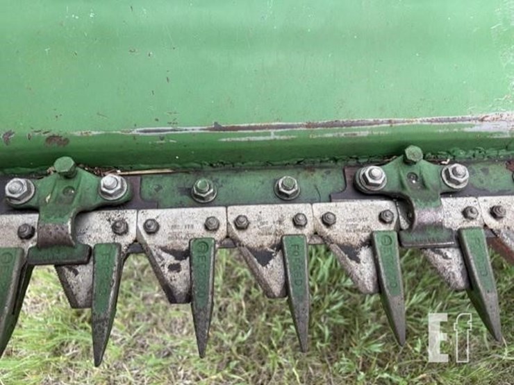 john-deere-2420-image-21