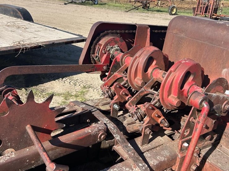 new-holland-68-image-22