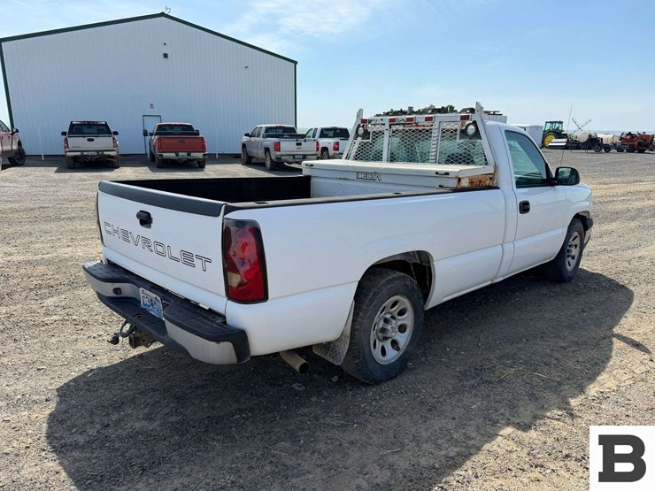 2005-chevrolet-silverado-1500-image-5