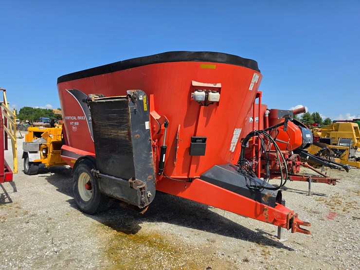 2014-kuhn-knight-vt168-image-1