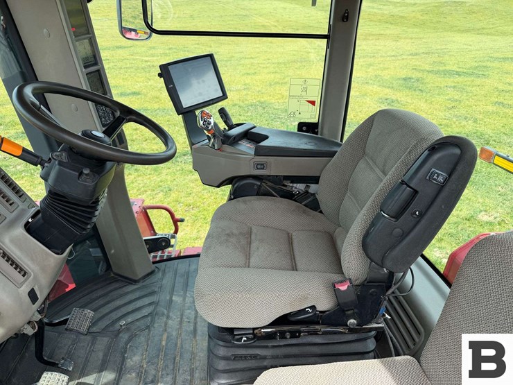 2015-case-ih-steiger-420-rowtrac-image-99