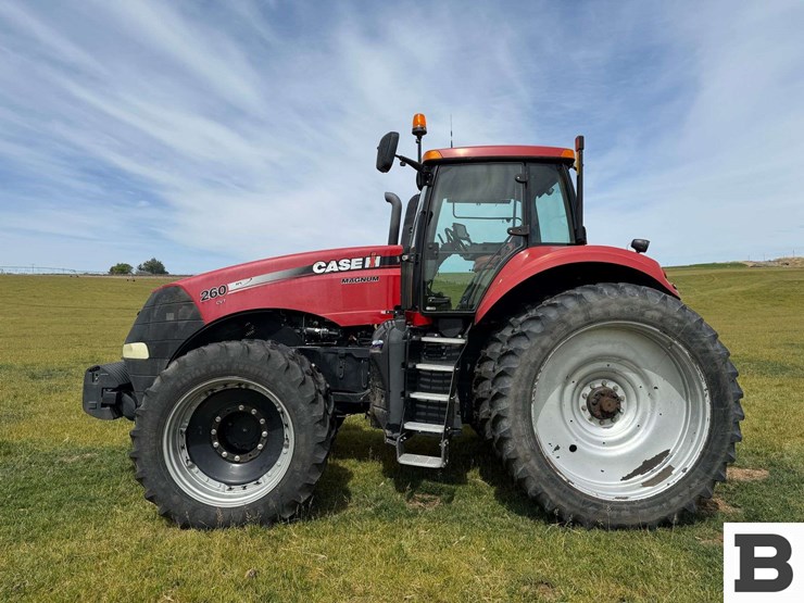 2014-case-ih-magnum-260-cvt-image-5