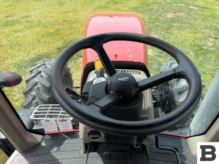 2015-case-ih-magnum-180-image-85