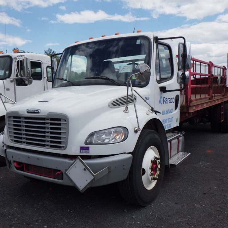2015 FREIGHTLINER M2 106