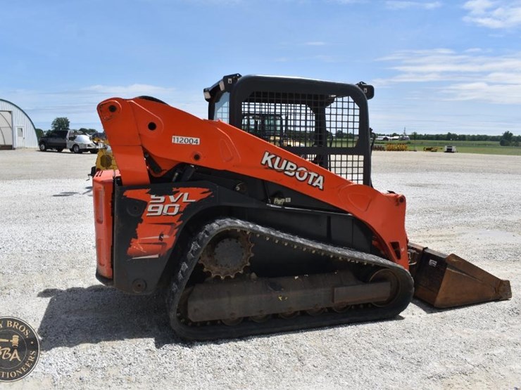 kubota-svl90-2-image-13