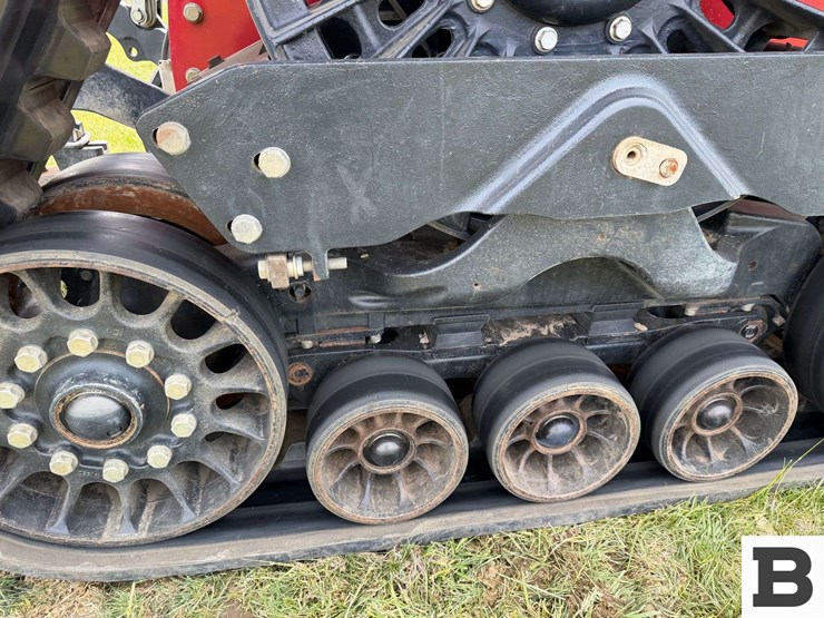 2015-case-ih-steiger-420-rowtrac-image-53