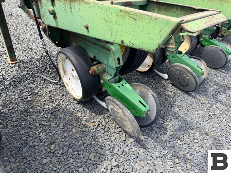 john-deere-6-image-19