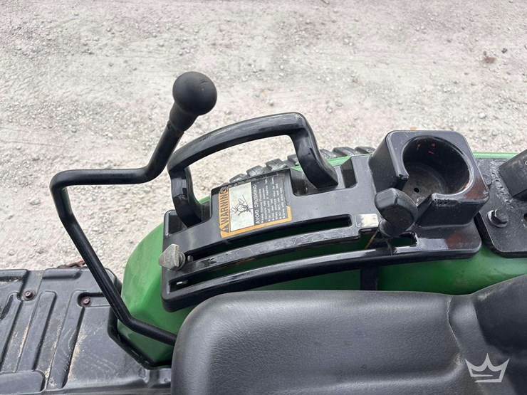 john-deere-2320-image-8