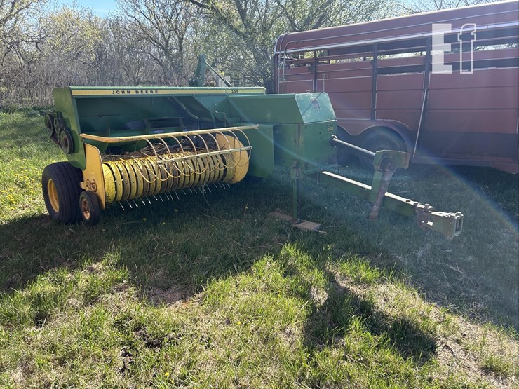 john-deere-336-image-3