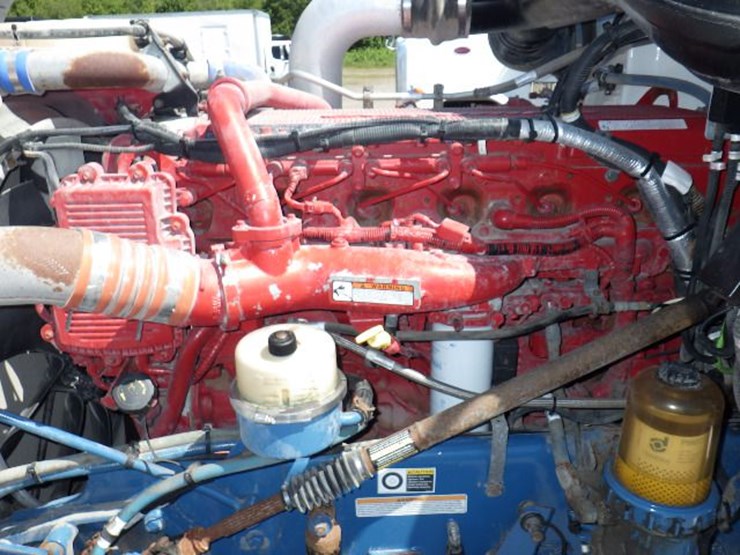 2013-peterbilt-367-image-18
