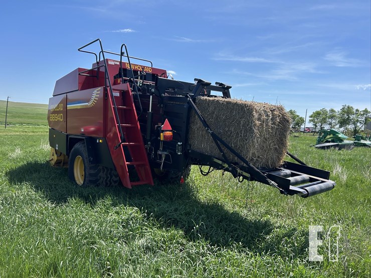 2001-new-holland-bb940s-image-7