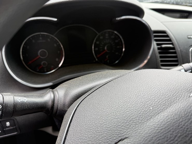 2016-kia-forte-sedan-image-22
