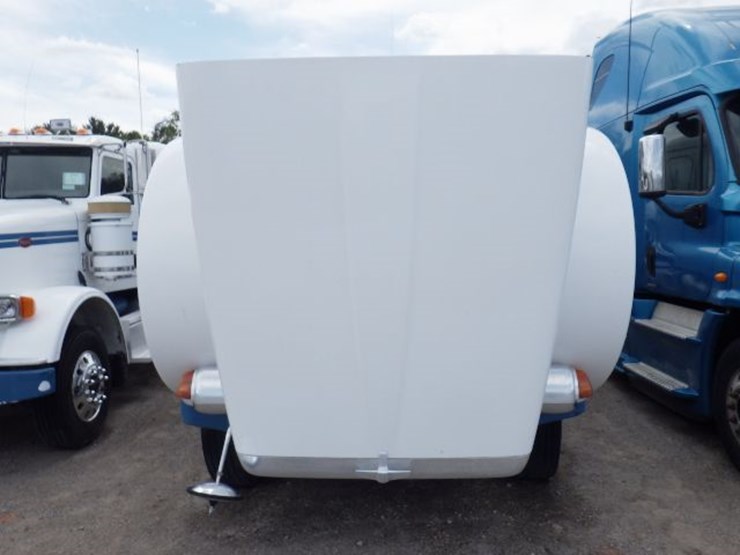 2013-peterbilt-367-image-21