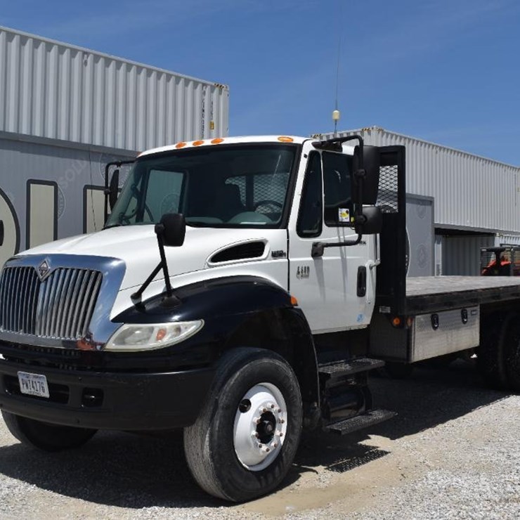 2007 INTERNATIONAL DURASTAR 4400