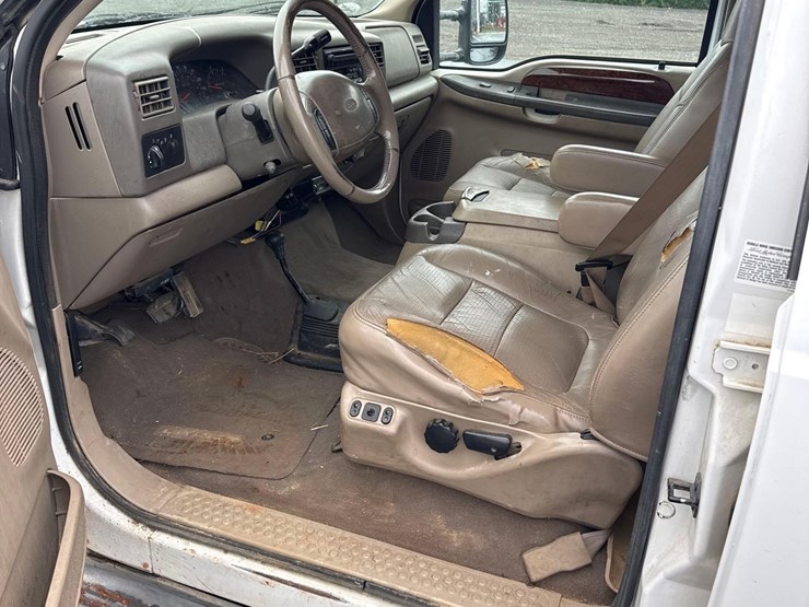 2001-ford-f550-image-12